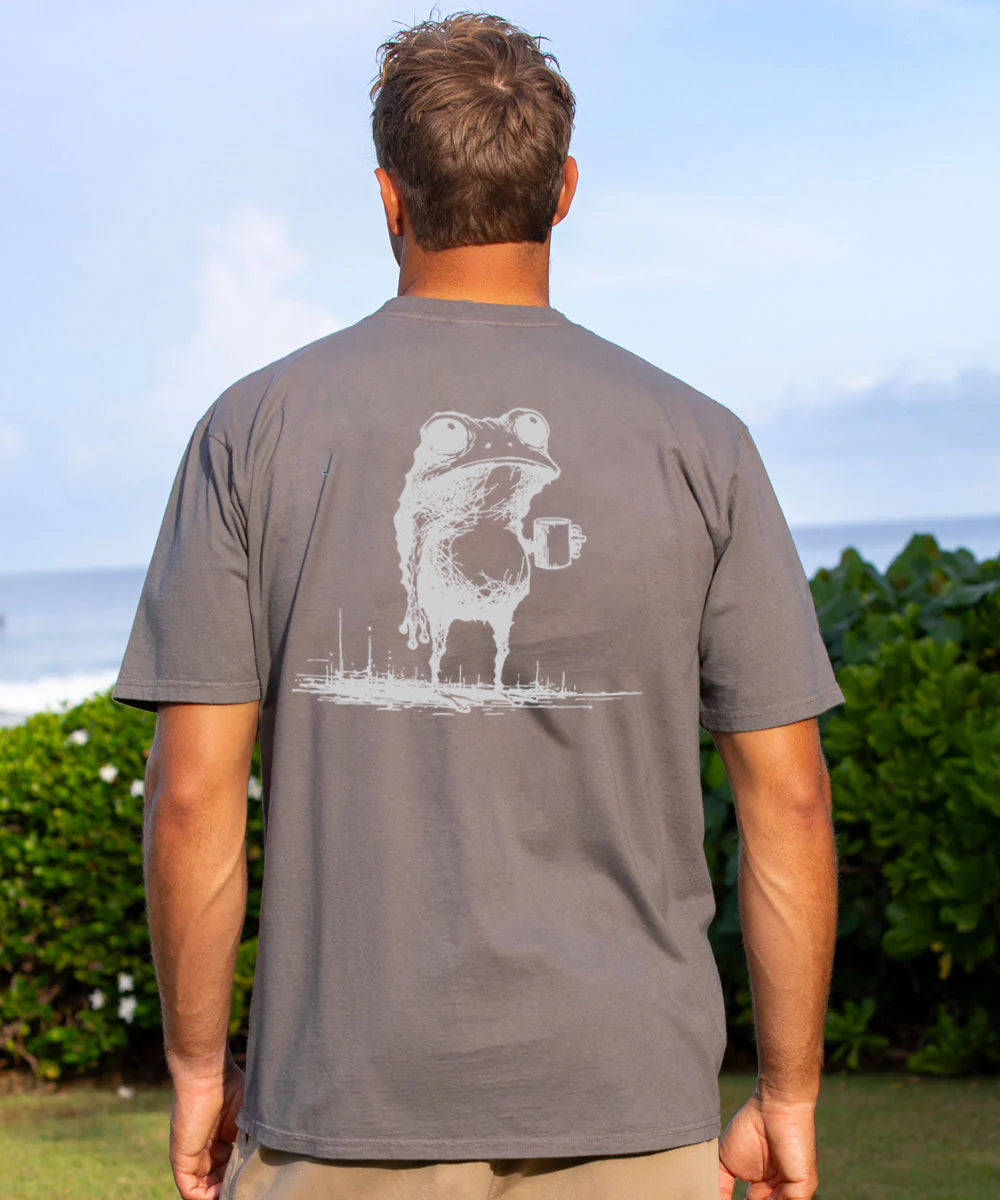 Vacation Mr. Frog drinks Men's Cotton T-shirt