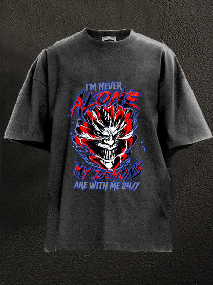 I'M NEVER ALONE Washed Men's T-shirt